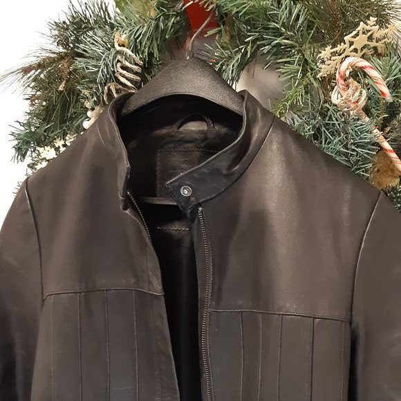 Leather Jacket for women Like new! - Picture 8 of 11